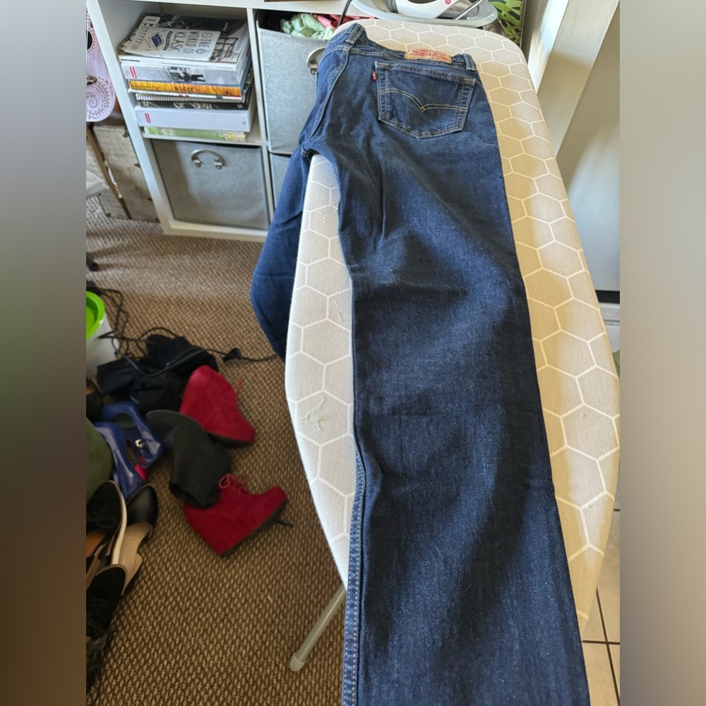 Levi jeans